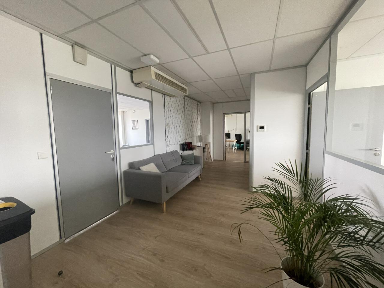 Bureau Bordeaux 2301m² Location bureau Bordeaux Gironde OLBUR2312239 20